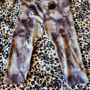 The Nike One Tight Fit 7/8